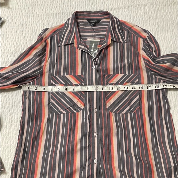 Express Gray Pink Striped Button Up Casual Top | Sp NWT - Picture 4 of 7